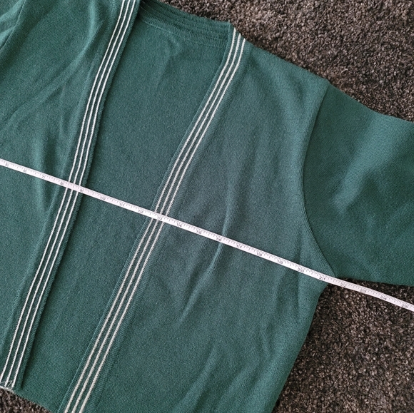 Green cardigan with silver stripes M - Picture 7 of 9